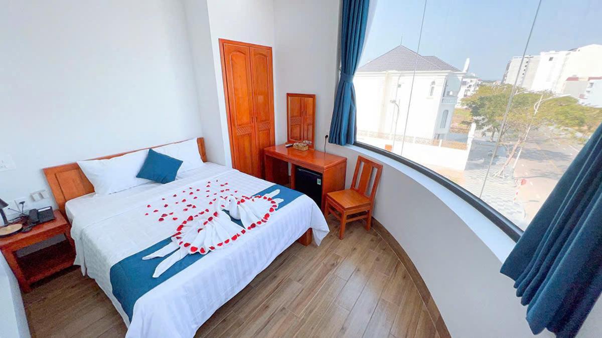 Blue Ocean Hotel Phan Thiet - By Bay Luxury Ap Binh Hung Exteriör bild